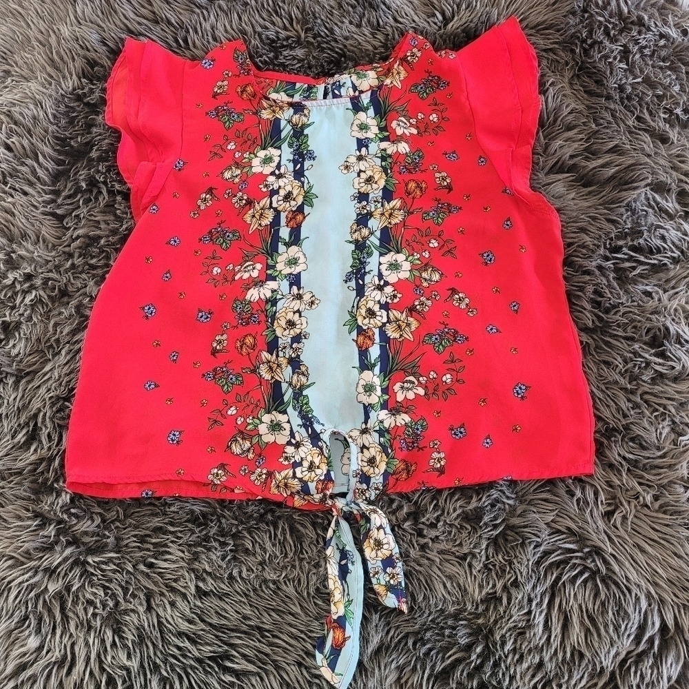 Twine and String Red Floral Blouse w/ Ruffle Sleeves Size L Tie-Up Detail